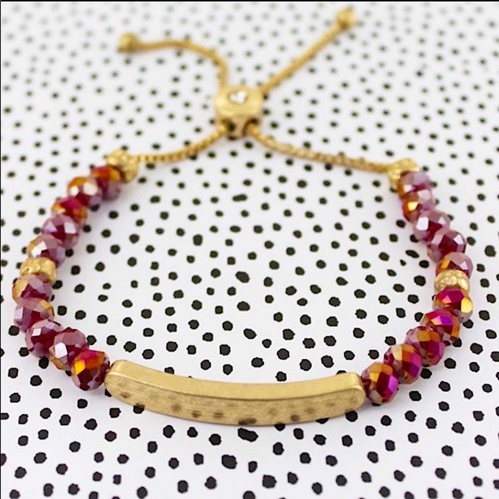 🌴Red Beaded Boho Bracelet with Gold Bar